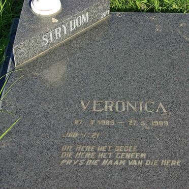 STRYDOM Veronica 1989-1989