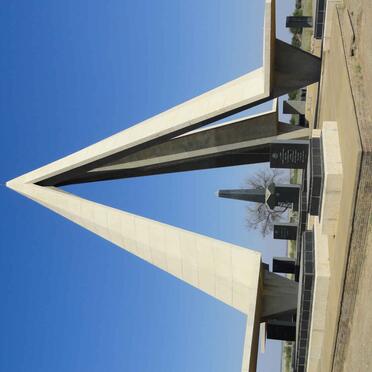 01. Monument