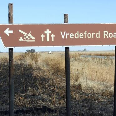 01. Vredeford Road