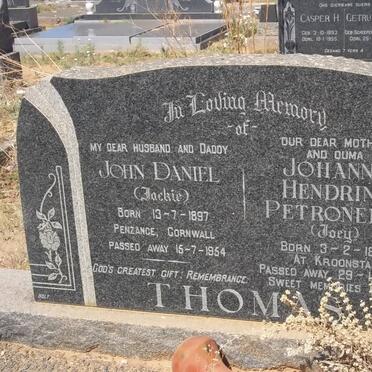 THOMAS John Daniel 1897-1954 &amp; Johanna Hendrina Petronella 1899-1975