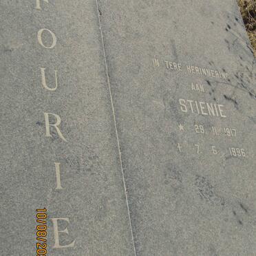 FOURIE Stienie 1917-1996