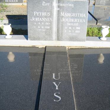 UYS Petrus Johannes 1913-1990 &amp; Margritha Joubertha KOTZE 1916-1997