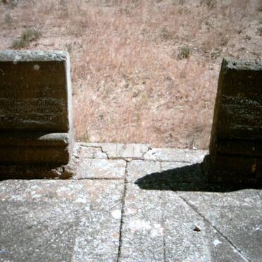 SWANEPOEL Jacob J. 184?-1913 &amp; Lavina C. VENTER 1846-193?