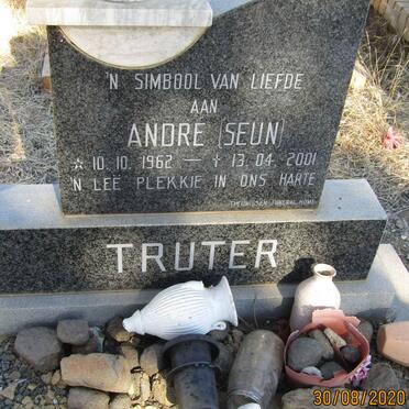 TRUTER Andre 1962-2001