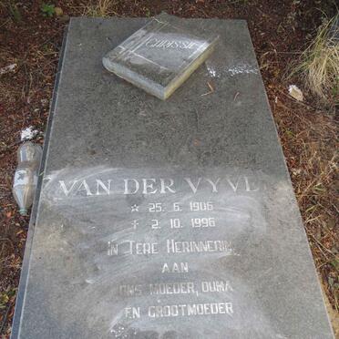 VYVER Chrissie, van der 1906-1996