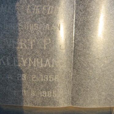 KLEYNHANS Evert P.J. 1958-1985