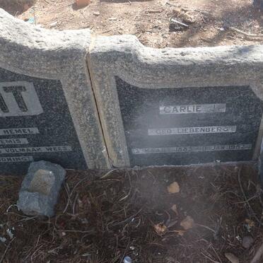 TOIT Jan Hendrik, du 1881-1937 &amp; Carlie J. LIEBENBERG 1883-1952