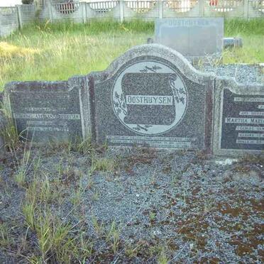OOSTHUYSEN Stefanus Adriaan 1887 -1935 &amp; Martha Maria VAN ROOYEN 1893-1948