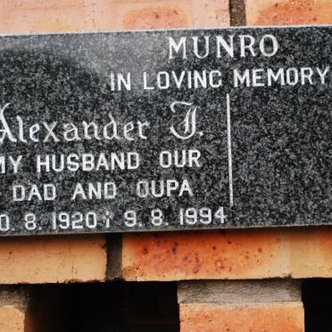 MUNRO Alexander J. 1920-1994