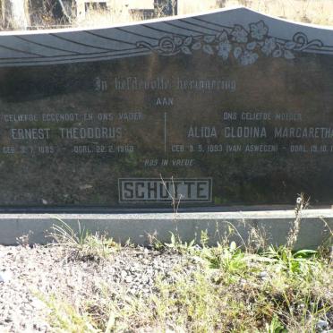 SCHUTTE Ernest Theodorus 1885-1969 &amp; Alida Glodina Margaretha VAN ASWEGEN 1893-1969