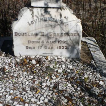 SCHROEDER Douglas E. 1931-1933