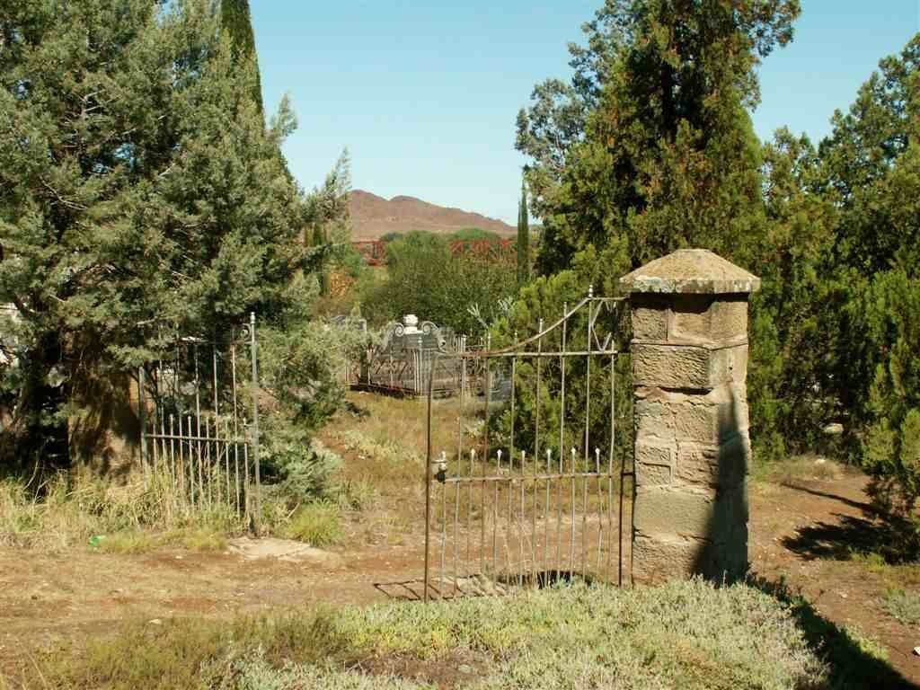 1. Entrance to cemetery