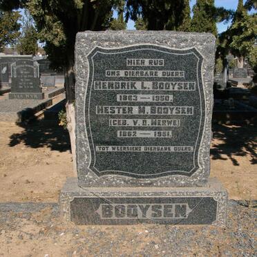 BOOYSEN Hendrik L. 1863-1950 &amp; Hester M. V.D. MERWE 1862-1951