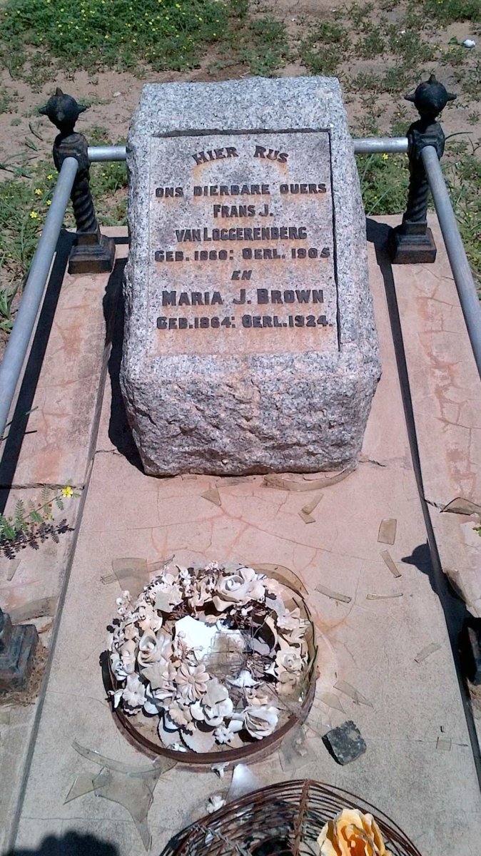 LOGGERENBERG Frans J., van 1860-1905 &amp; Maria J. BROWN 1864-1924