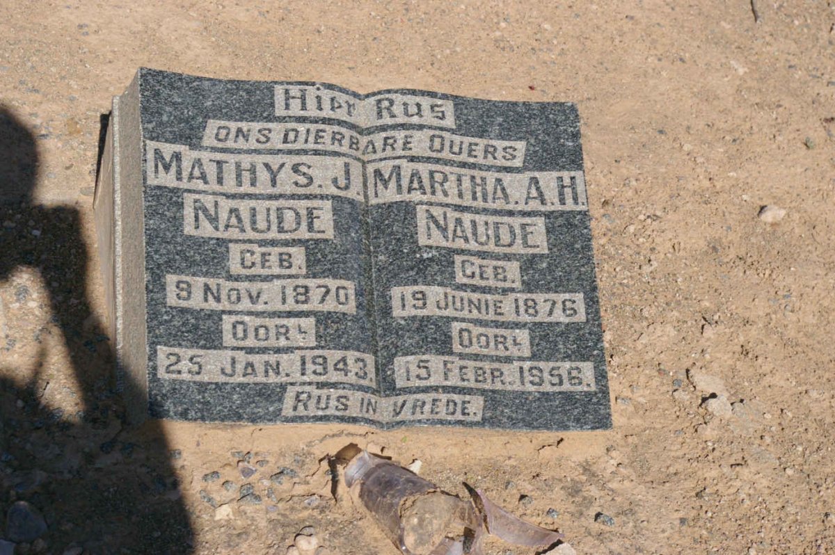 NAUDE Mathys J. 1870-1943 &amp; Martha A.H. 1876-1956