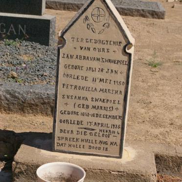 SWANEPOEL Jan Abraham 1861-1950 &amp; Petronella Martha Susanna MARAIS 1861-1935
