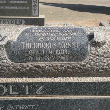 SCHOLTZ Theodorus Ernst 1903-1961 &amp; Martha Johanna VAN HEERDEN 1904-1976