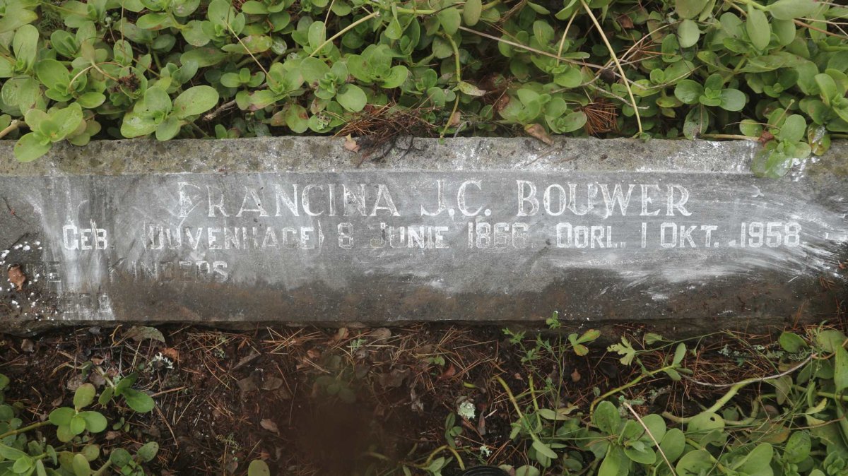 BOUWER Francina J.C. nee DUVENHAGE 1866-1958