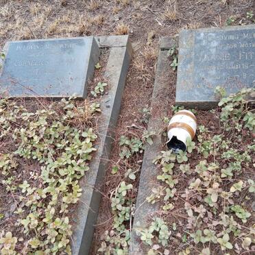 FITCHET Cornelius John 1911-1979 &amp; Hannie LE ROUX 1911-1957