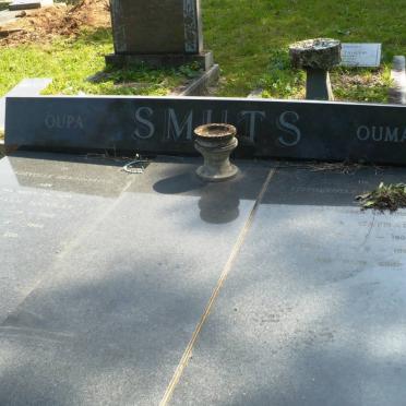 SMUTS Adriaan Nicolas 1900-1984 &amp; Susanna Catharina 1904-1985