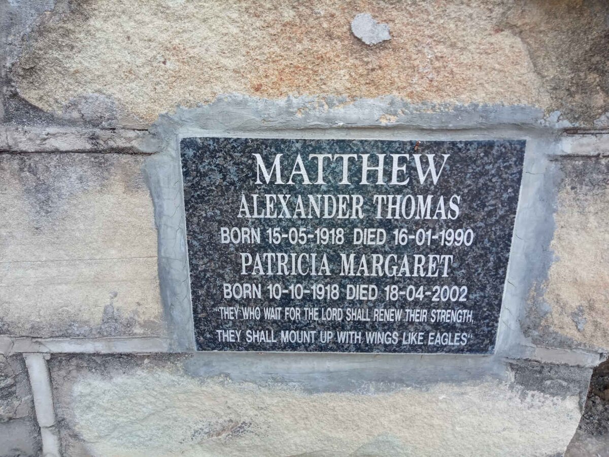 MATTHEW Alexander Thomas 1918-1990 &amp; Patricia Margaret 1918-2002