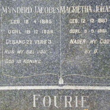 FOURIE Mynderd Jacobus 1885-1956 &amp; Margrietha Johanna 1887-1961