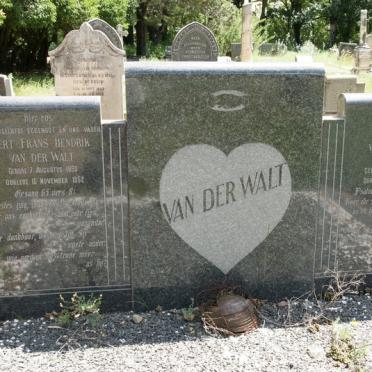 WALT Gert Frans Hendrik, van der 1890-1962 &amp; Anna C.S.M. SMIT 1892-1976 