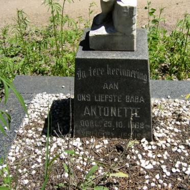 ? Antonette -1968