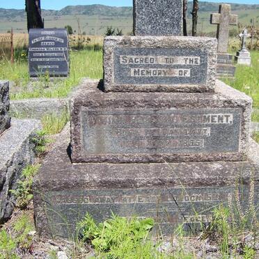 ESTMENT Vivian Russell