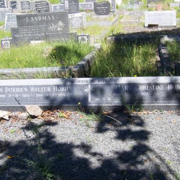 HOBBS John Dorrien Walter 1925-1995 &amp; Mary Christine 1923-