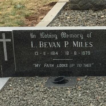 MILES Lorimer Bevan Pears 1914-1979