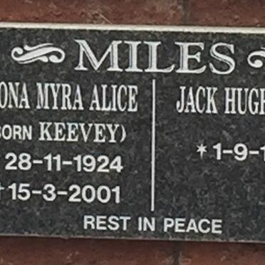 MILES Jack Hugh Pears 1922- &amp; Rhona Myra Alice KEEVEY 1924-2001