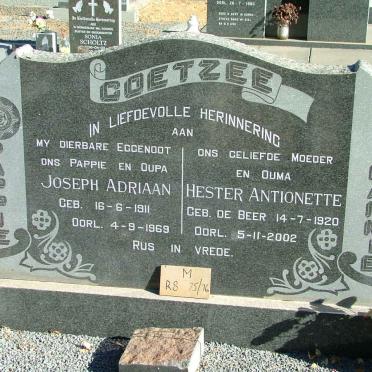 COETZEE Joseph Adriaan 1911-1969 &amp; Hester Antoinette DE BEER 1920-2002