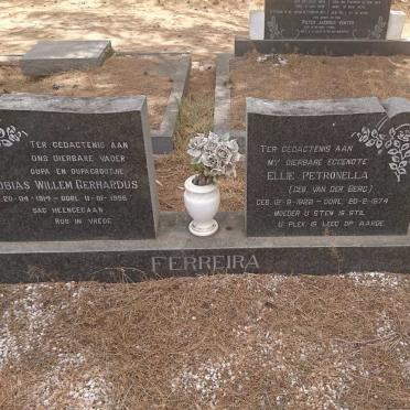 FERREIRA Tobias Willem Gerhardus 1914-1996 &amp; Ellie Petronella VAN DER BERG 1922-1974
