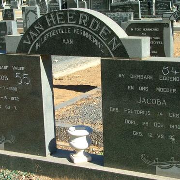 HEERDEN Jacob, van 1898-1972 &amp; Jacoba PRETORIUS 1899-1970
