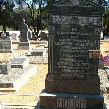 HOUGH Nicolaas Johannes 1866-1933 &amp; Anna Martha DE KLERK 1872-1958