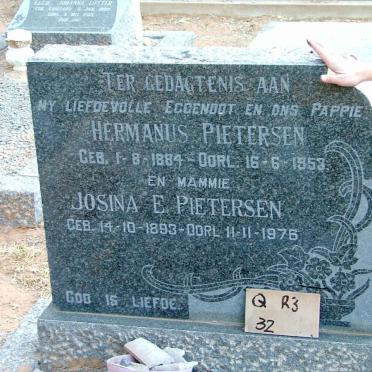 PIETERSEN Hermanus 1884-1953 &amp; Josina E. 1893-1976