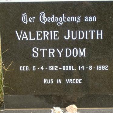 STRYDOM Valerie Judith 1912-1992