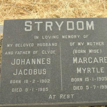 STRYDOM Johannes Jacobus 1902-1985 &amp; Margaret Myrtle WISE 1905-1999