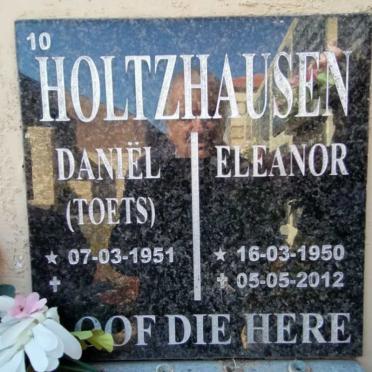 HOLTZHAUSEN Daniël 1951- &amp; Eleanor 1950-2012