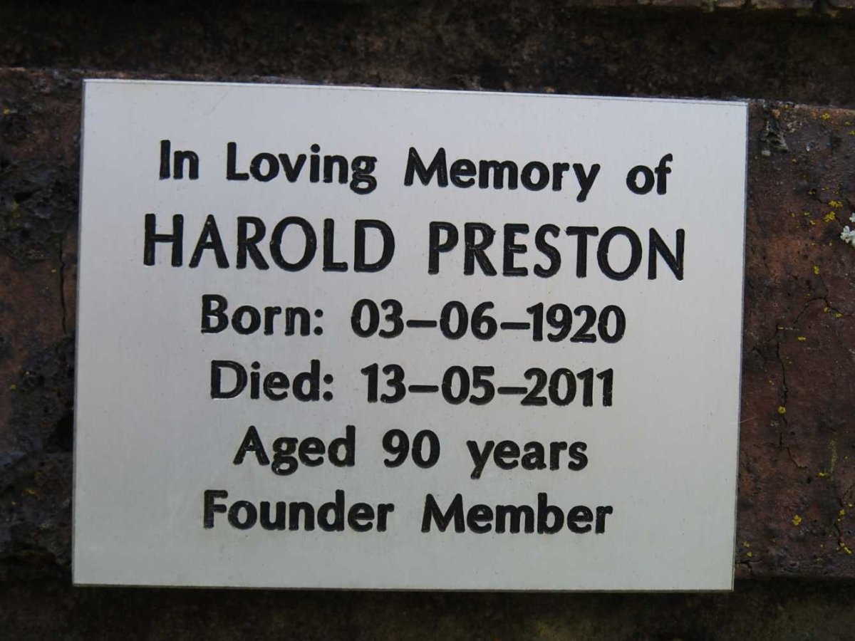 PRESTON Harold 1920-2011
