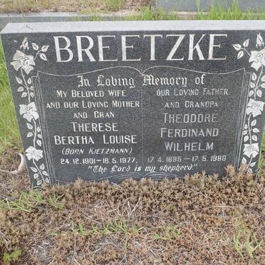 BREETZKE Theodore Ferdinand Wilhelm 1895-1986 &amp; Therese Bertha Louise KIETZMANN 1901-1977