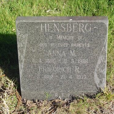 HENSBERG Friedrich R. 1892-1973 &amp; Anna M. 1895-1966 