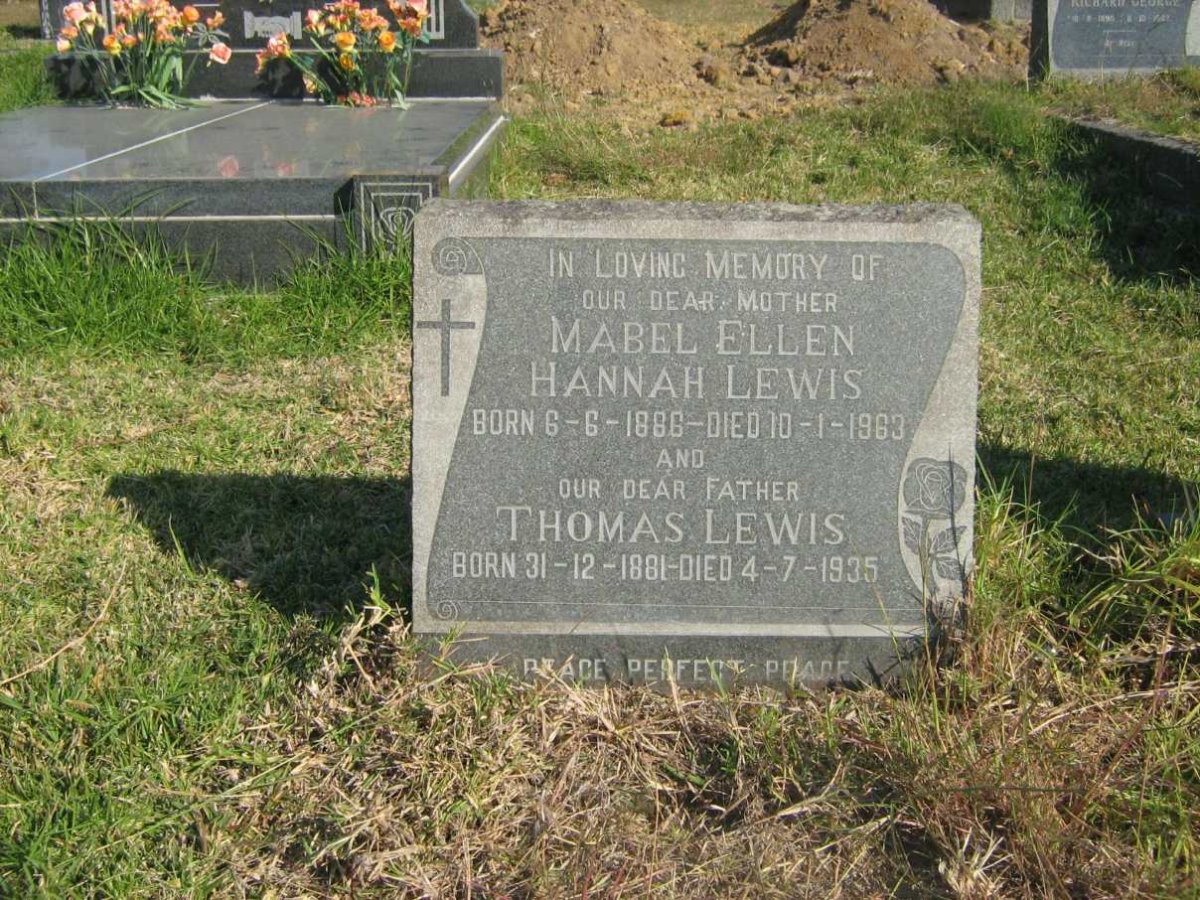 LEWIS Thomas 1881-1935 &amp; Mabel Ellen Hannah 1886-1963