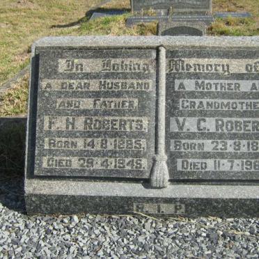 ROBERTS F.H. 1885-1945 &amp; V.C. 1884-1963
