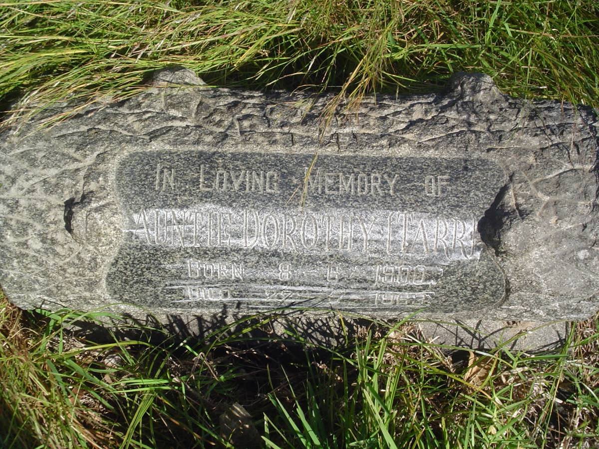 TARR Dorothy 1900-1963
