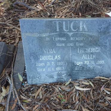 TUCK Frederick Allen 1903-1984 &amp; Vera Douglas 1908-1987