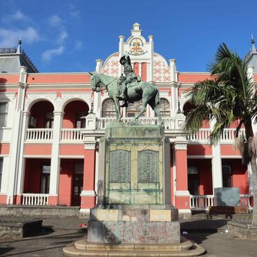 Eastern Cape, EAST LONDON, City Hall, War Memorials