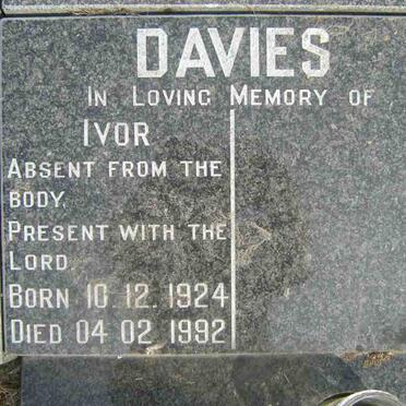 DAVIES Ivor 1924-1992