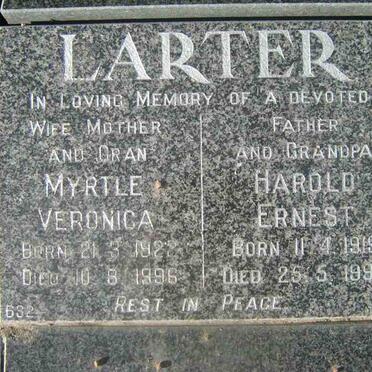 LARTER Harold Ernest 1919-1999 &amp; Myrtle Veronica 1922-1996
